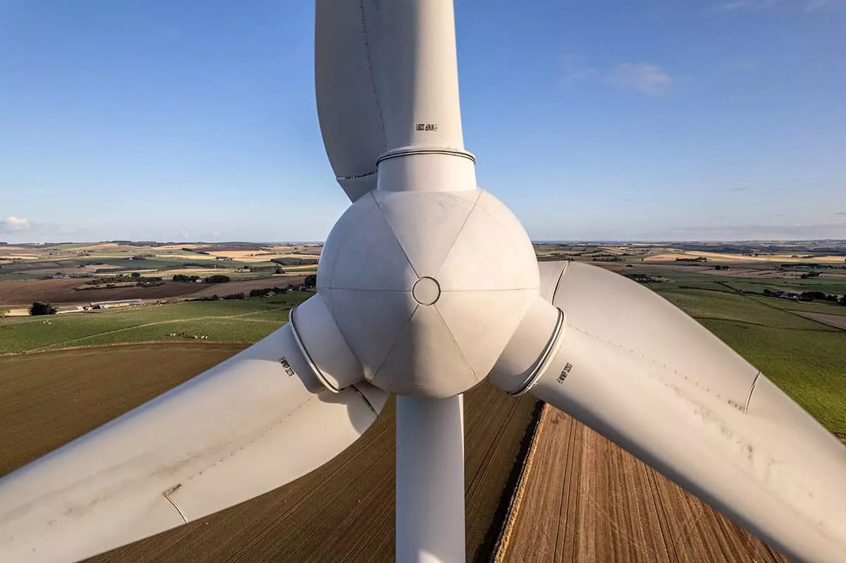 close-view-of-a-wind-turbine-for-renewable-green-e-2022-09-26-19-09-01-utc